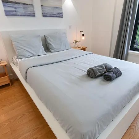 On - Moreira 62 * Porto