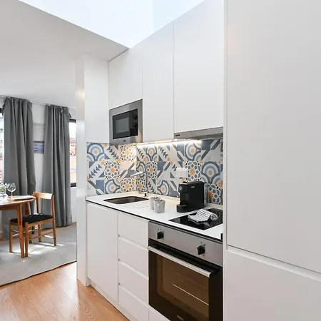 Apartment On - Moreira 62 *