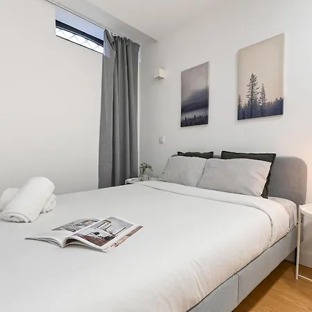 Apartment On - Moreira 62 *