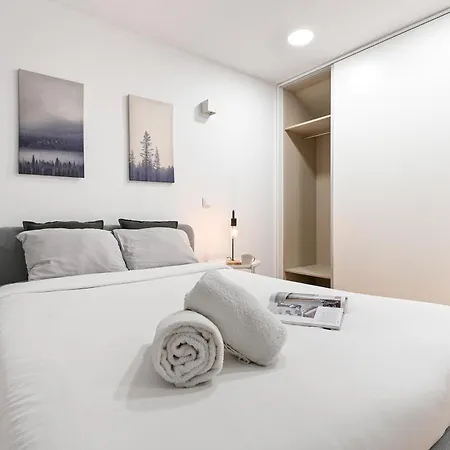 Apartment On - Moreira 62 *