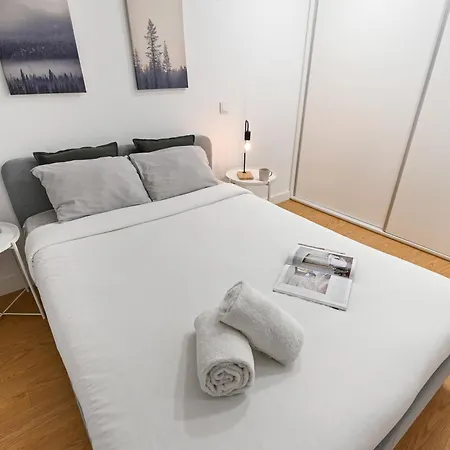 On - Moreira 62 * Porto